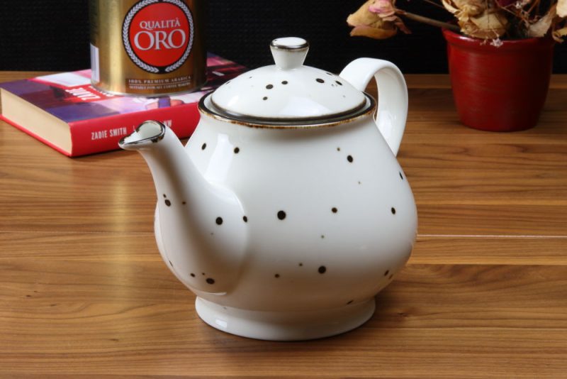 Czajnik Cottage White Porcelana Bogucice o pojemności 1100 ml - obrazek 3