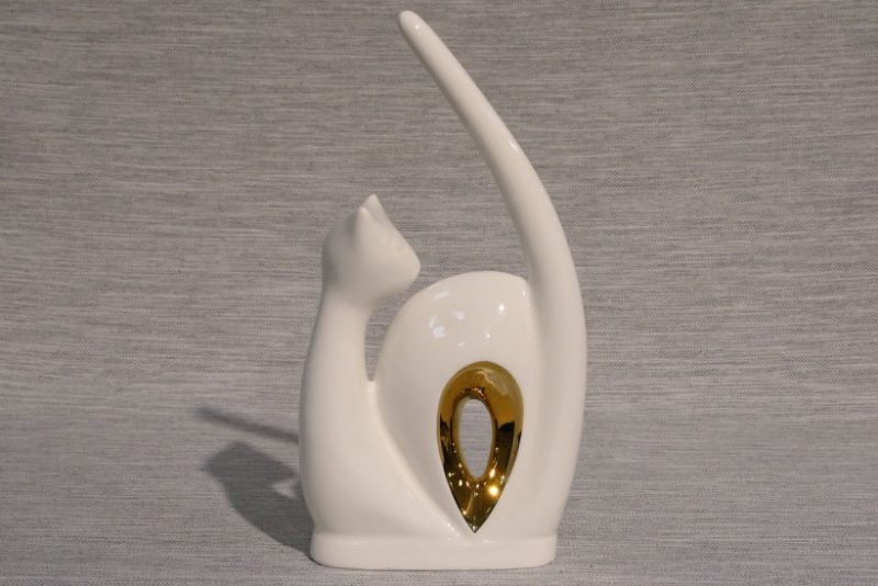 Figurka porcelanowa Kotka Akrobatka kolekcja złota AS Ćmielów