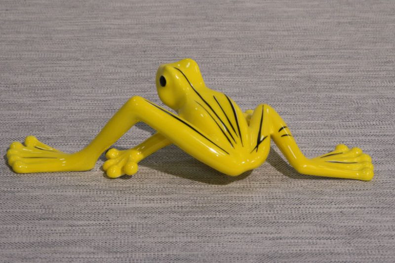 Figurka porcelanowa Żaba z długą nogą żółta AS Ćmielów