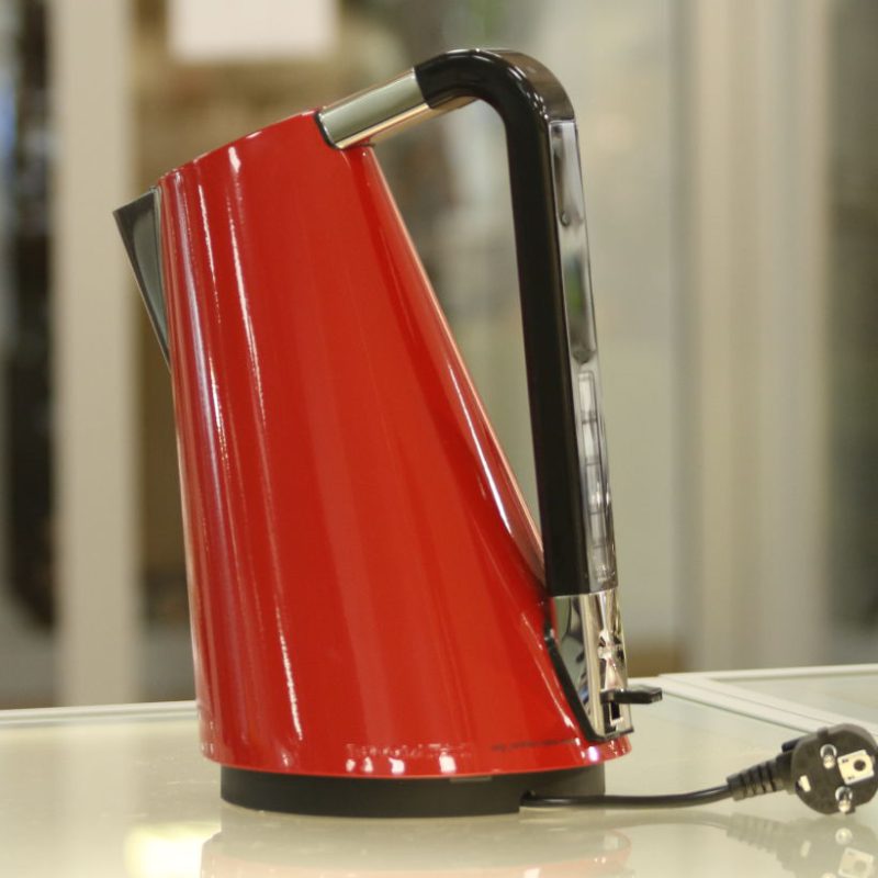 Vera Easy czajnik elektryczny czerwony