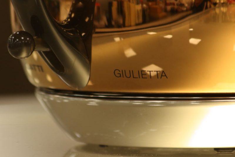 Czajnik Bugatti Giulietta Różowe Złoto nazwa