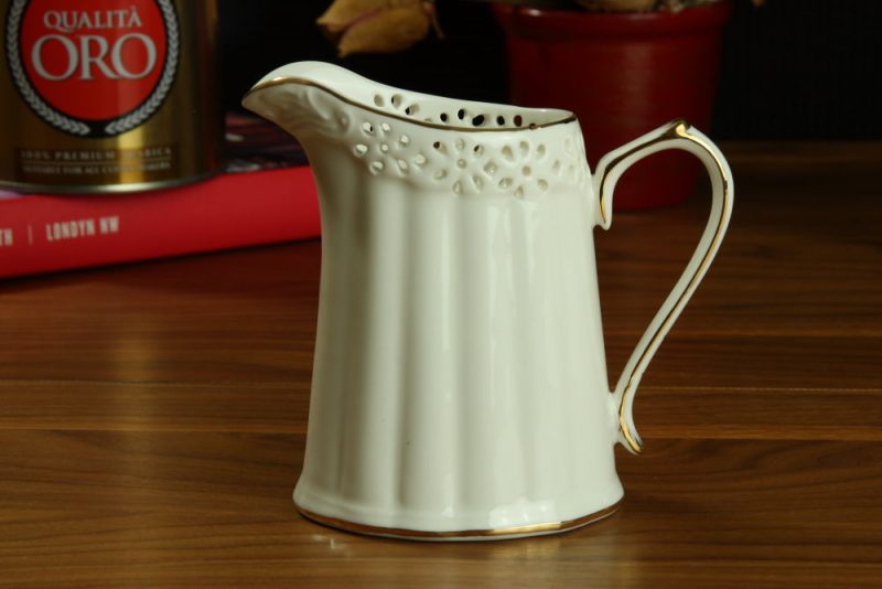 Mlecznik Clara Gold Ivory Villa Italia